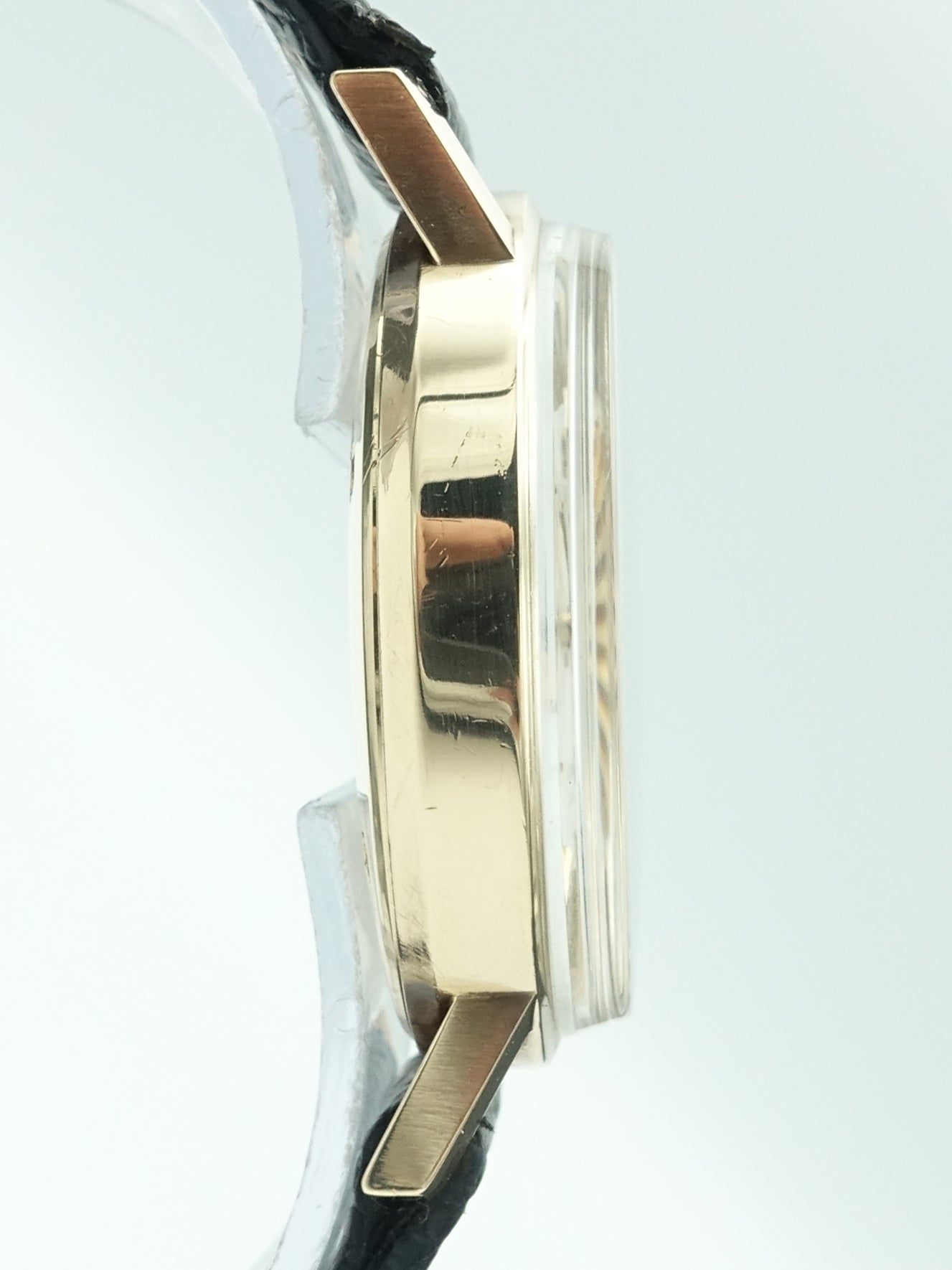 Omega Seamaster Quartz (9k Gold) Ref. 196.5102