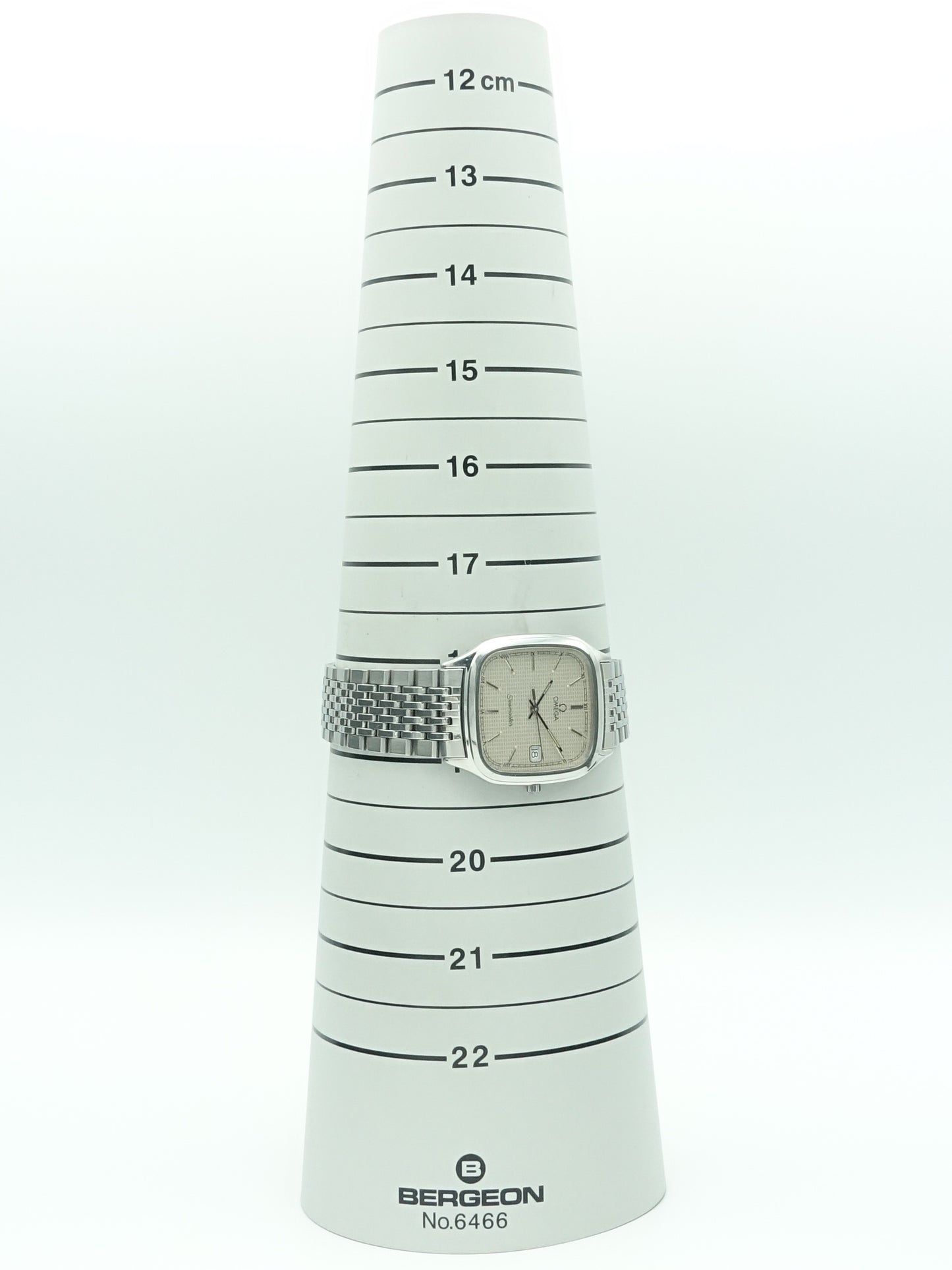 1985 Omega Seamaster Quartz Ref. 396.1011