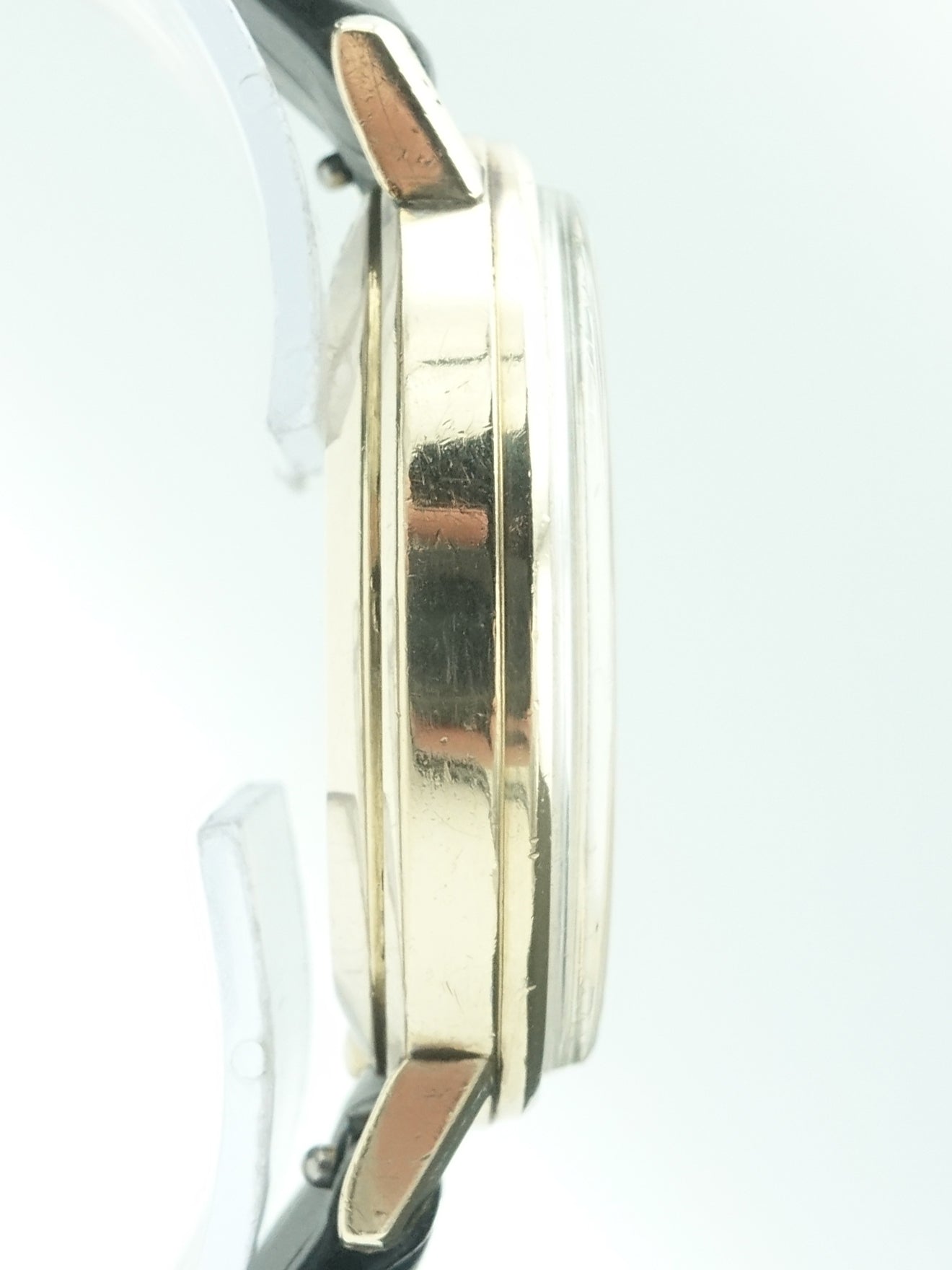 1977 Omega Seamaster Deville Quartz Ref. 196.0075