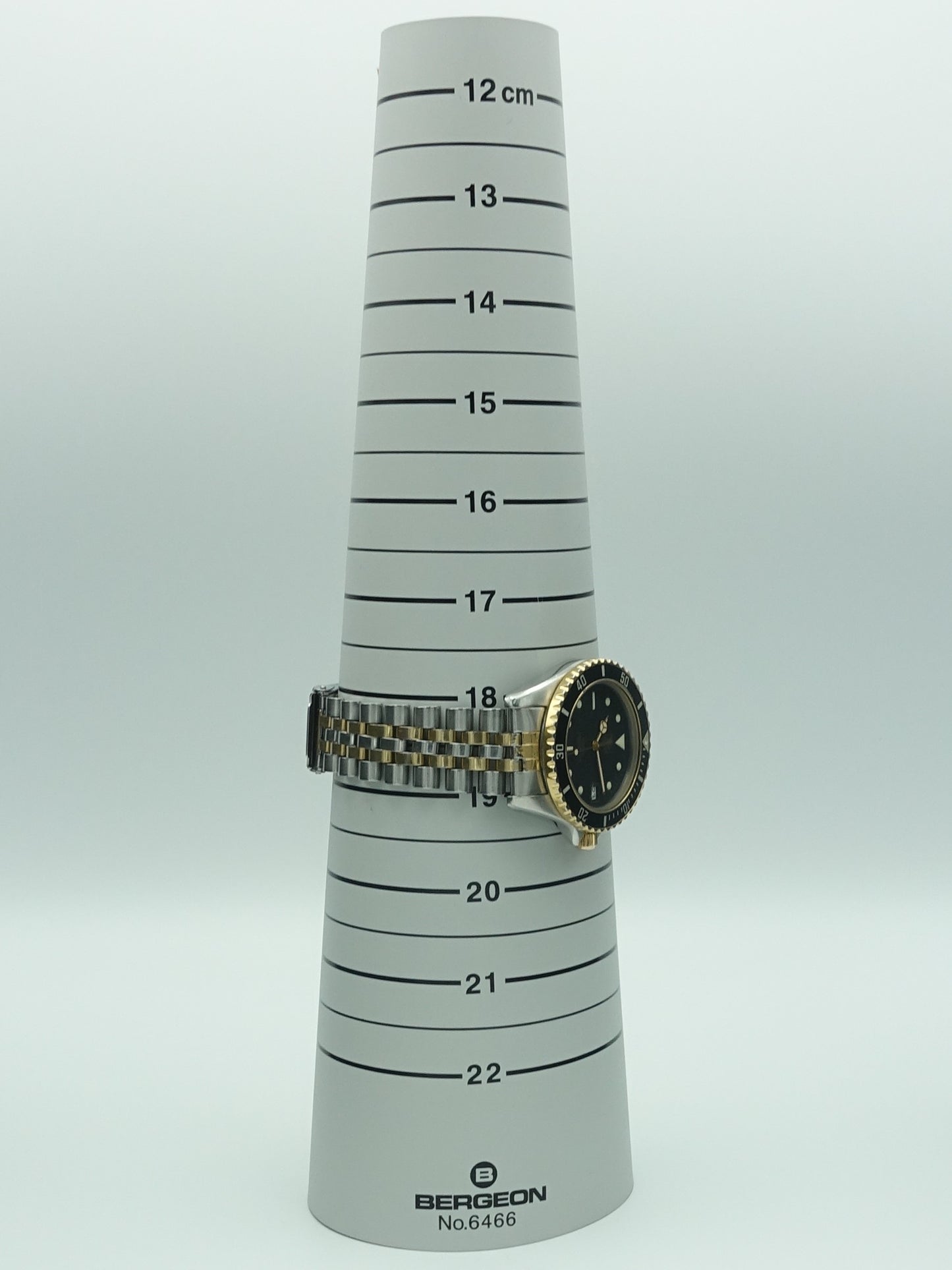 Tag Heuer 1000 Ref. 980.020N