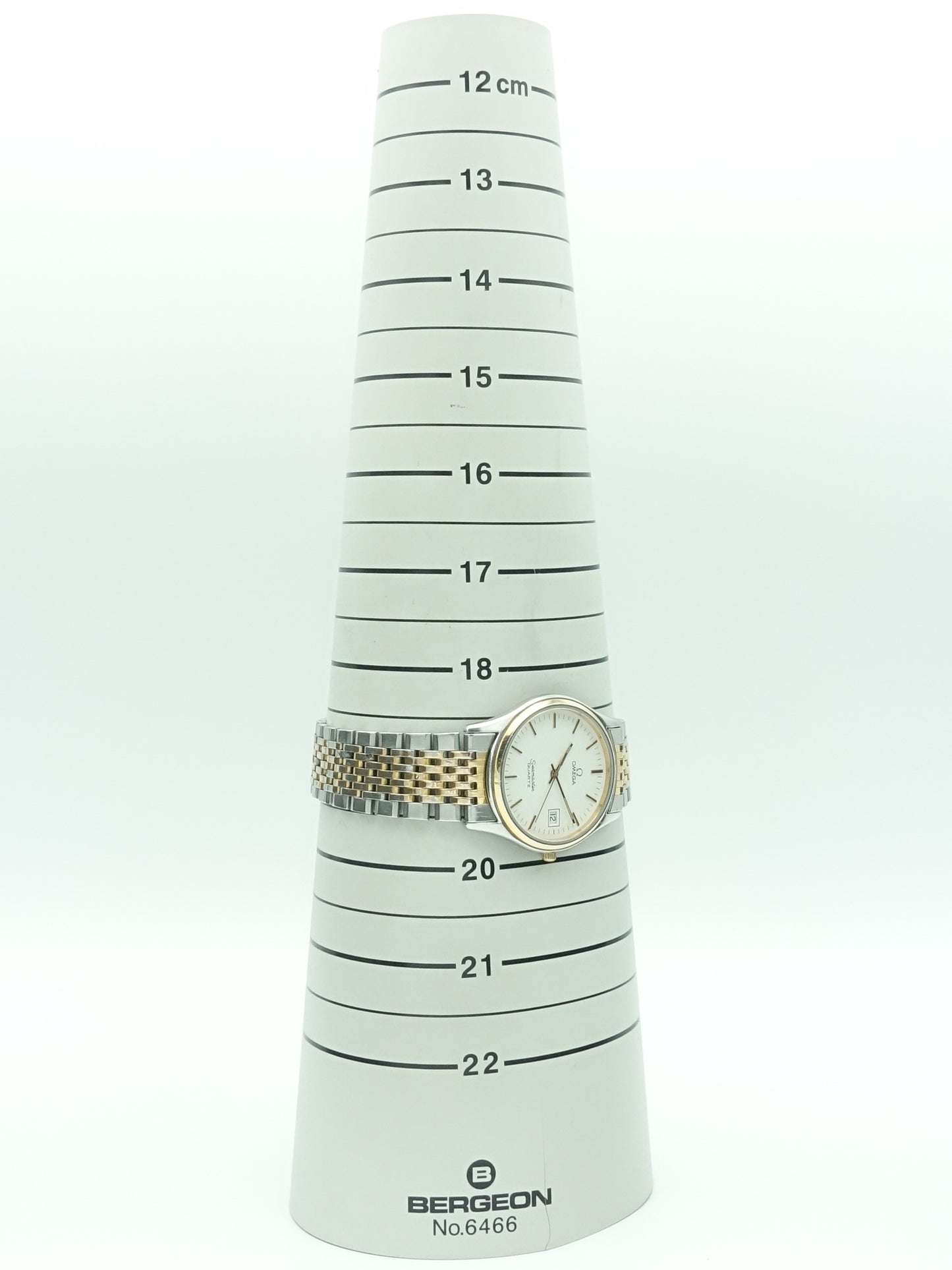 1982 Omega Seamaster Quartz Ref. 196.0251