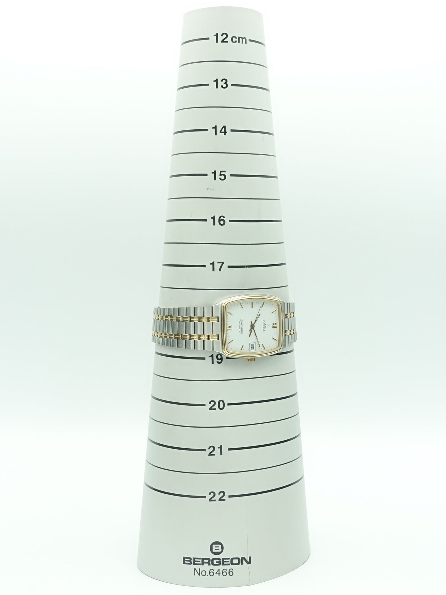 1981 Omega Seamaster Quartz Ref. 196.0289