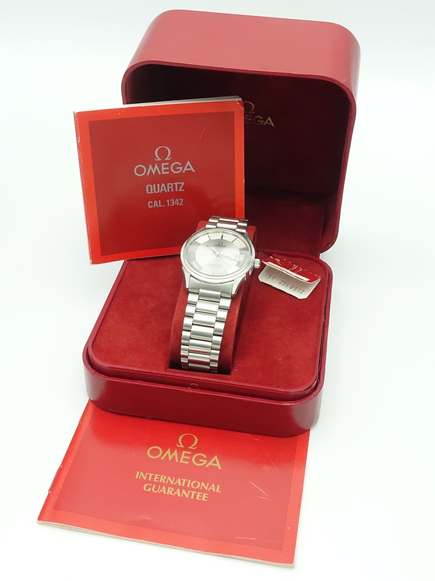 1982 Omega Seamaster Quartz Ref. 196.0189 *NOS*