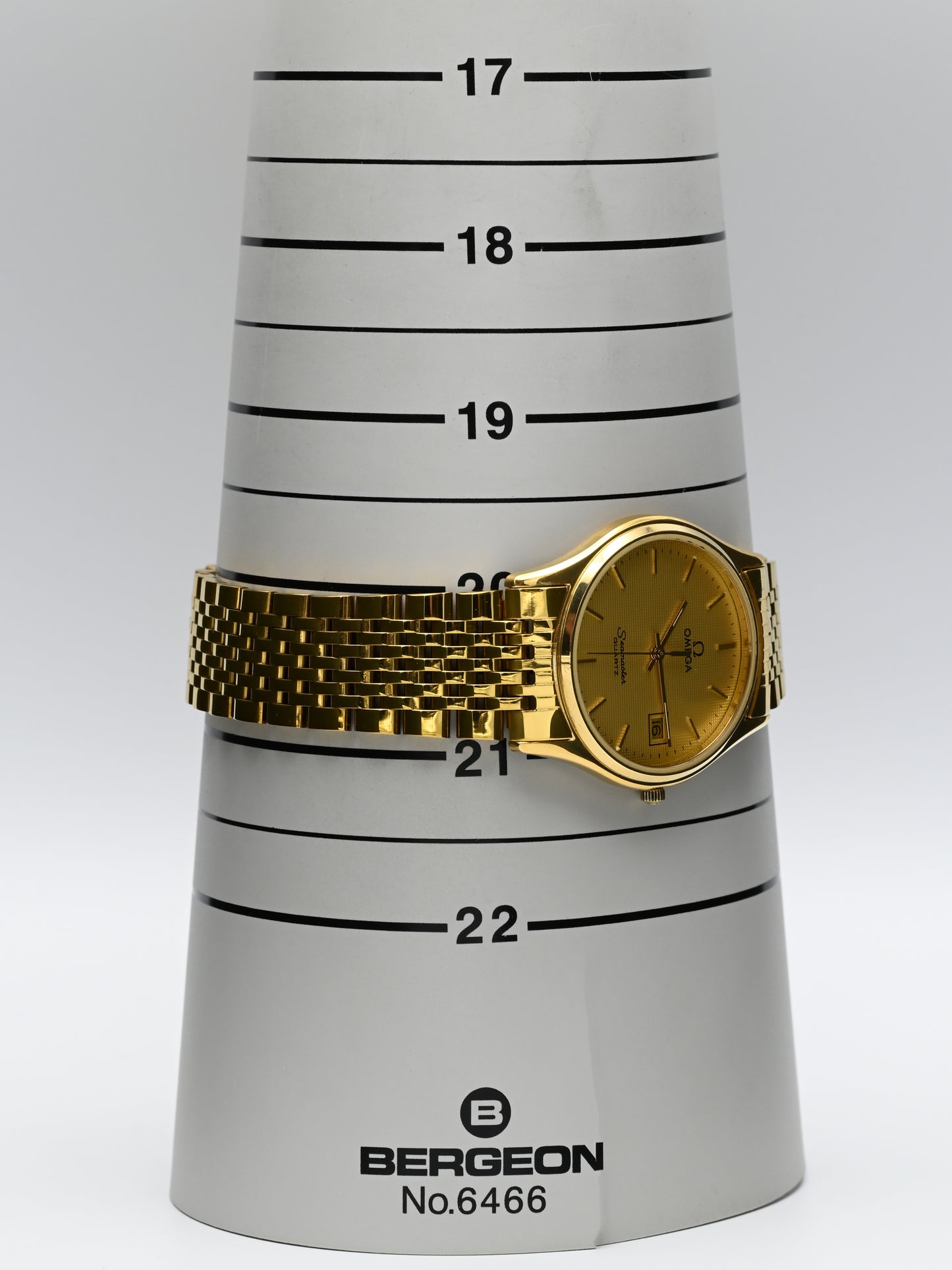 1982 Omega Seamaster Quartz Ref. 196.0251